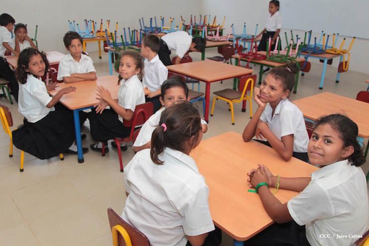 Estudiantes de Ciudad Bel&eacute;n y Sabana Grande estrena colegio
